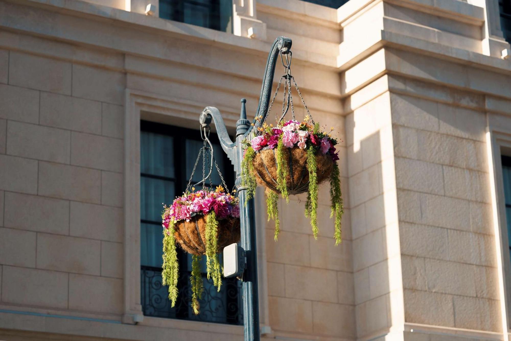 Mansard Riyadh, A Radisson Collection Hotel Exterior photo Hanging baskets in the UK