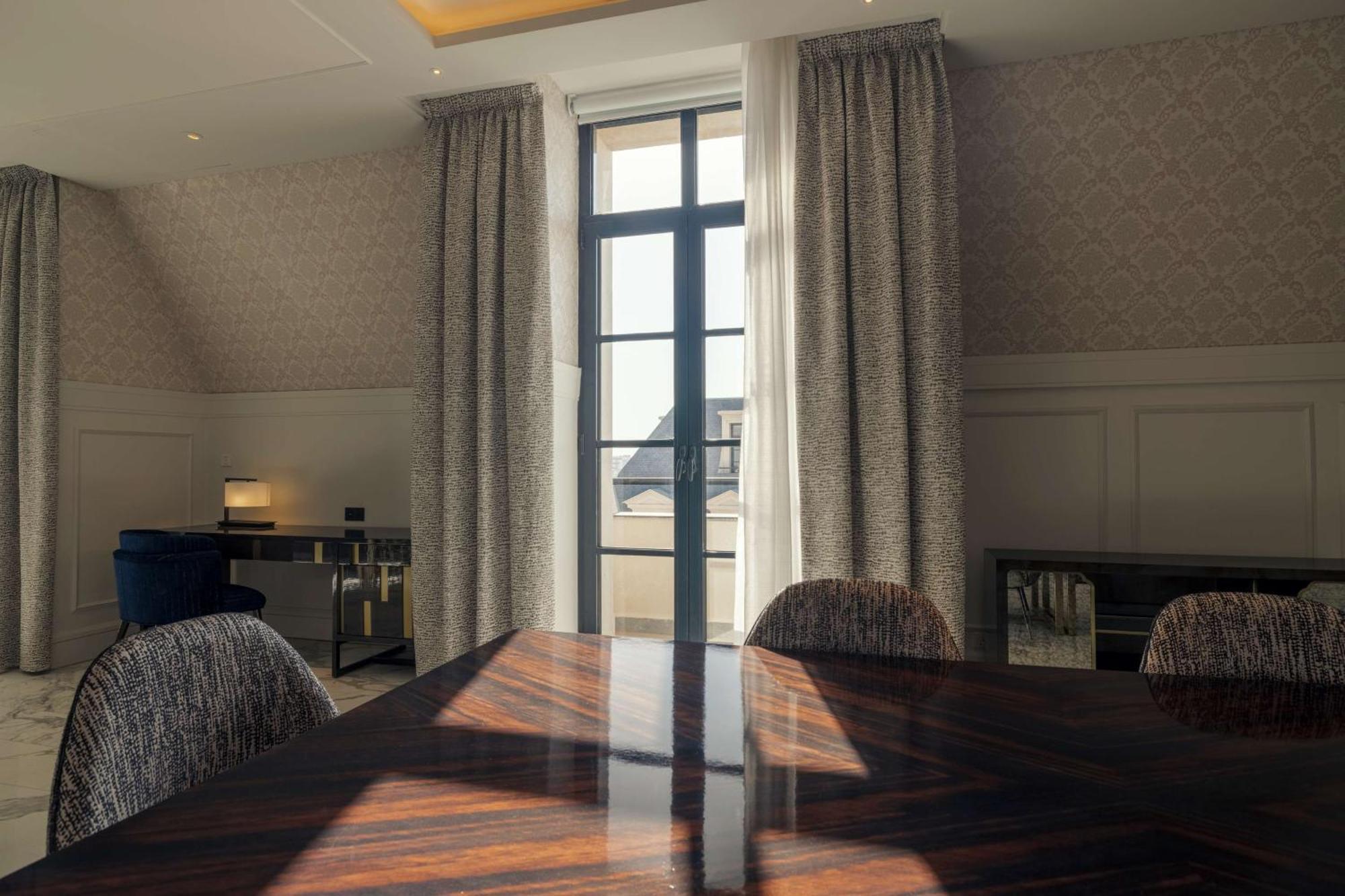 Mansard Riyadh, A Radisson Collection Hotel Exterior photo A room at the hotel
